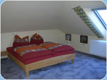Schlafzimmer Bild 1